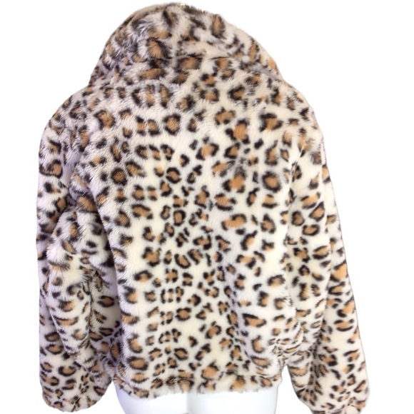 Know One Cares Leopard Print Super Soft Zip up Teddy Coat EUC size Small - Picture 3 of 7